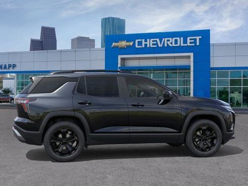 New 2026 Chevrolet Equinox LT w/ Convenience Package II FWD image 5