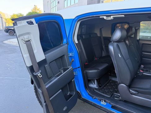 Used 2008 Toyota FJ Cruiser 4WD image 22