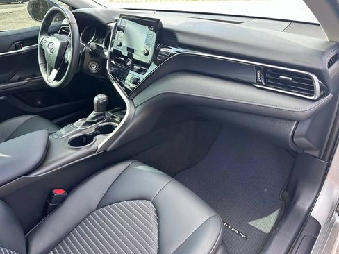 Used 2024 Toyota Camry SE FWD image 29
