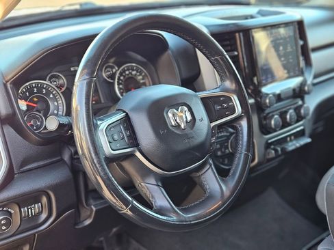 Used 2019 RAM 1500 Big Horn image 16