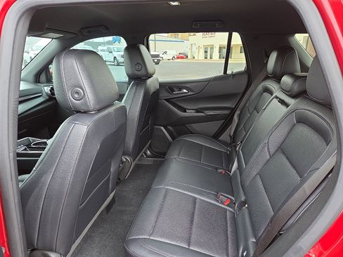 Used 2025 Chevrolet Equinox LT w/ Convenience Package II image 9