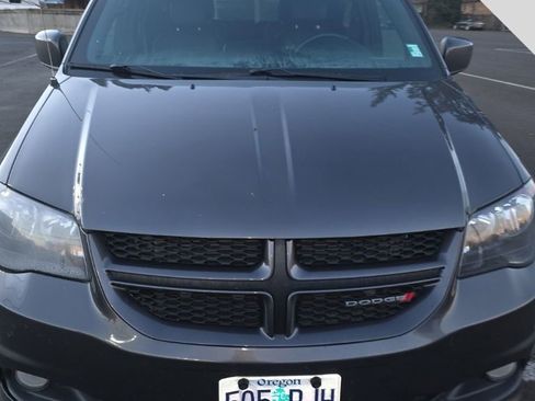 Used 2018 Dodge Grand Caravan GT image 1