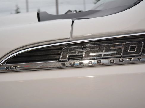 Used 2014 Ford F250 XLT w/ FX4 Off-Road Package image 10