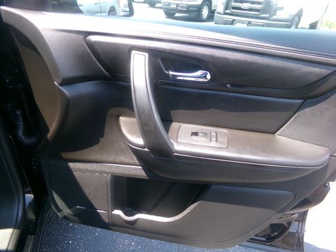 Used 2017 Chevrolet Traverse LT AWD/4WD image 47