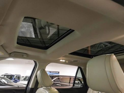 Used 2018 Ford Explorer Platinum image 5