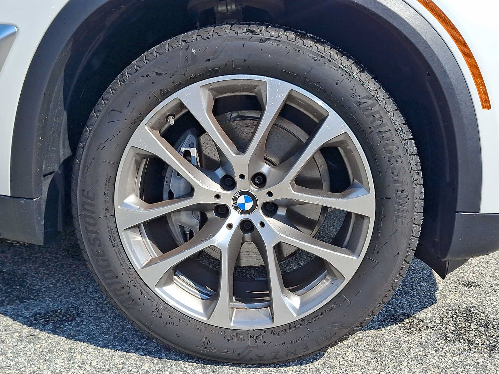 Used 2026 BMW X5 xDrive40i w/ Climate Comfort Package AWD/4WD image 8