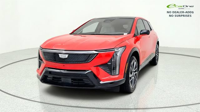 Used 2025 Cadillac Optiq Sport 2 AWD/4WD image 3