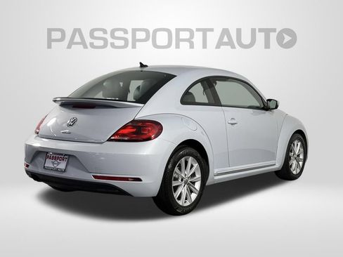 Used 2018 Volkswagen Beetle 2.0T S w/ Style & Comfort Package For S FWD image 6