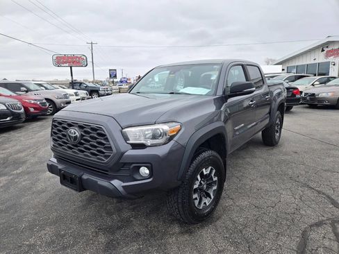 Used 2020 Toyota Tacoma TRD Off-Road w/ Technology Package image 1
