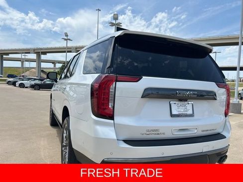 Used 2023 GMC Yukon Denali Ultimate AWD/4WD image 7
