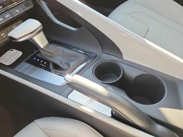 New 2026 Hyundai Elantra SEL Sport FWD image 15