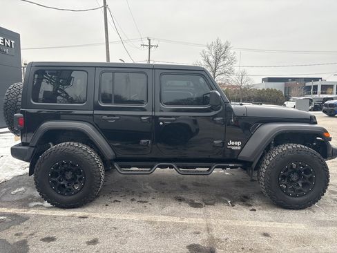 Used 2020 Jeep Wrangler Unlimited Sport S image 7