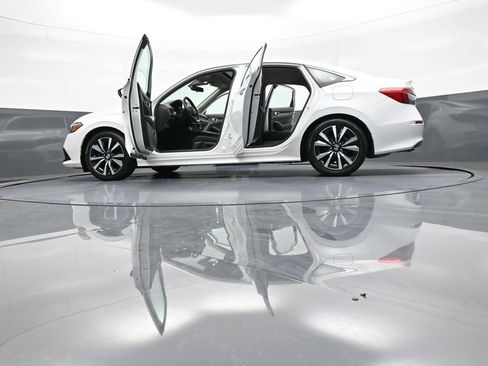 Used 2024 Honda Civic EX image 49