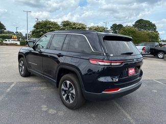 New 2024 Jeep Grand Cherokee Limited 4xe w/ Luxury Tech Group II video 3