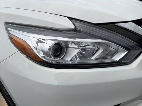 Used 2016 Nissan Altima 2.5 S w/ Power Driver Seat Package FWD image 9