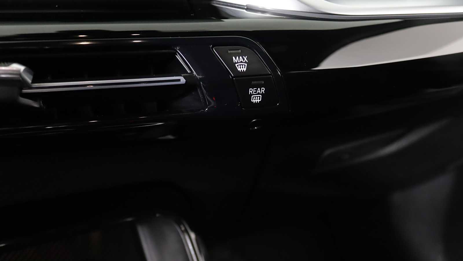 Used 2024 BMW X1 xDrive28i w/ Technology Package AWD/4WD image 25