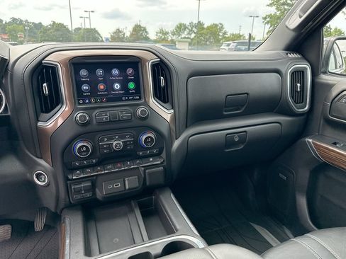 Used 2021 Chevrolet Silverado 1500 High Country w/ Technology Package AWD/4WD image 20