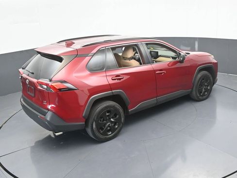 Used 2019 Toyota RAV4 LE image 49