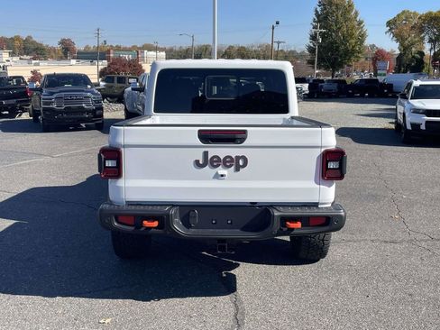 New 2026 Jeep Gladiator Mojave image 7