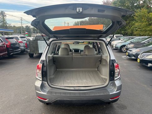 Used 2011 Subaru Forester 2.5X w/ Alloy Wheel Value Pkg image 5