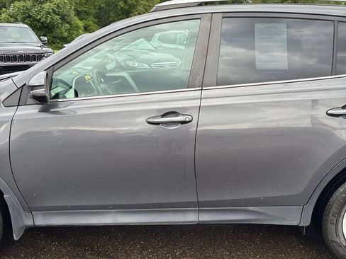 Used 2014 Toyota RAV4 XLE AWD/4WD image 4
