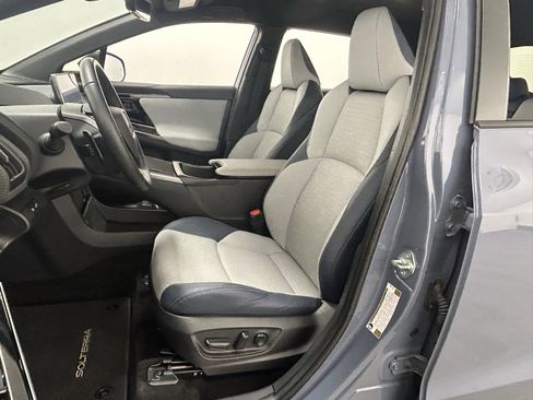Used 2023 Subaru Solterra AWD image 27