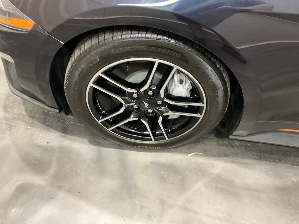 Used 2022 Ford Mustang GT Premium w/ Equipment Group 401A RWD image 8