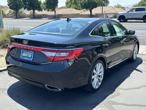 Used 2013 Hyundai Azera w/ Technology Pkg FWD image 3