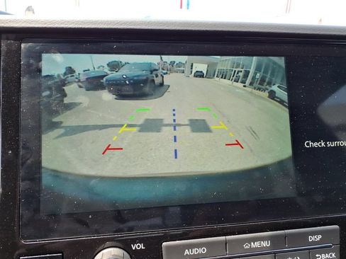Used 2025 Nissan Frontier PRO-4X AWD/4WD image 14