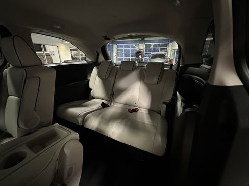 New 2026 Honda Odyssey Touring image 24