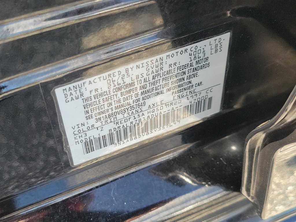 Certified 2025 Nissan Sentra SR FWD image 31