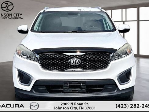 Used 2016 Kia Sorento AWD w/ LX Convenience Package image 3
