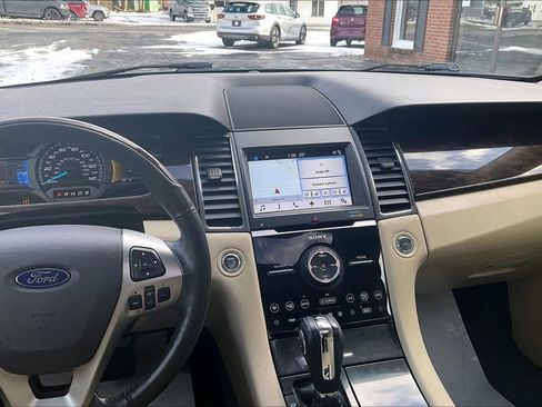 Used 2017 Ford Taurus Limited image 6