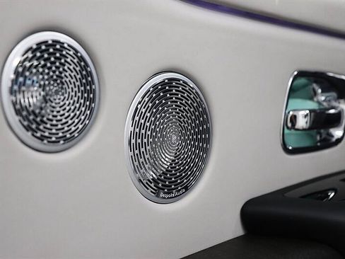 Used 2022 Rolls-Royce Cullinan w/ Cullinan Package AWD/4WD image 29