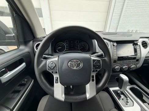 Used 2020 Toyota Tundra SR5 w/ SR5 Upgrade Package AWD/4WD image 21