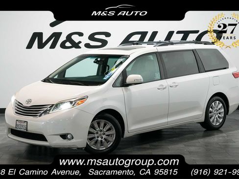 Used 2016 Toyota Sienna Limited Premium FWD image 1