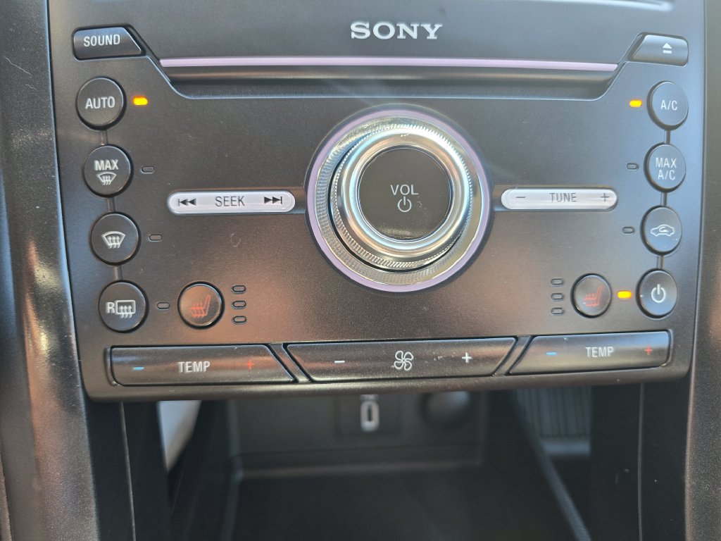 Used 2018 Ford Fusion Titanium FWD image 16