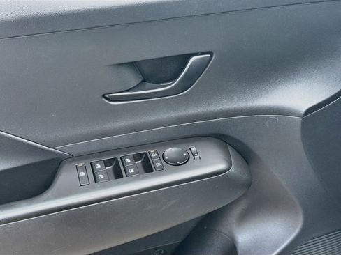 Used 2024 Hyundai Kona SEL FWD image 14