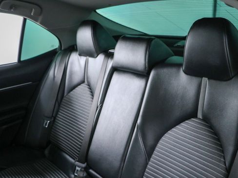 Used 2022 Toyota Camry SE FWD image 24