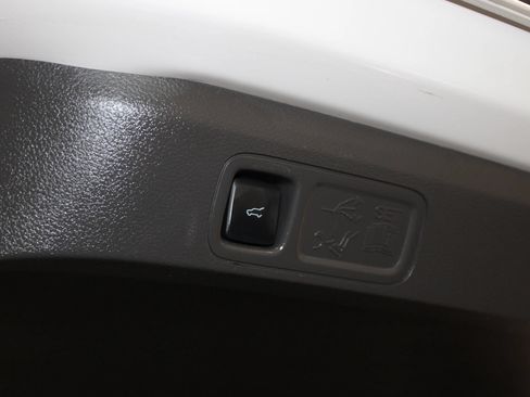 Used 2018 Ford Expedition Limited w/ Driver Assistance Package RWD image 46