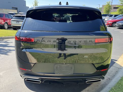 Certified 2024 Land Rover Range Rover Sport SE AWD/4WD image 6