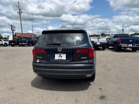 Used 2018 Honda Pilot LX image 4