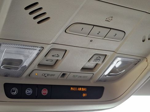 Used 2018 Cadillac XT5 Luxury w/ LPO, Wheel Lock Package image 27