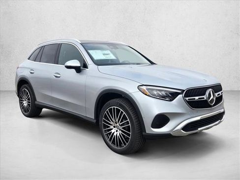New 2026 Mercedes-Benz GLC 300 GLC 300 image 3