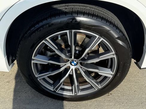 Used 2025 BMW X5 sDrive40i w/ M Sport Package RWD image 7