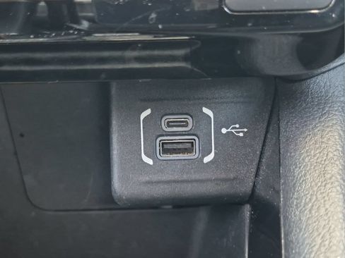 Used 2022 Jeep Compass Limited w/ Elite Group AWD/4WD image 25
