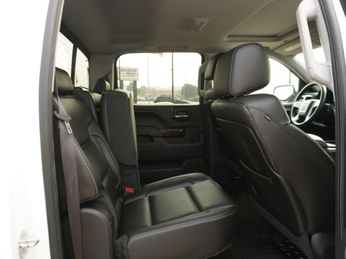 Used 2015 GMC Sierra 1500 SLT w/ SLT Crew Cab Value Package AWD/4WD image 30