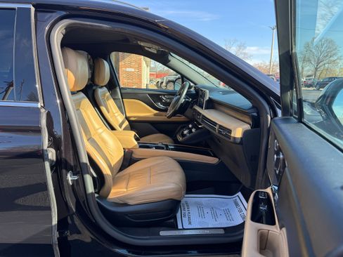 Used 2020 Lincoln Corsair Reserve image 17