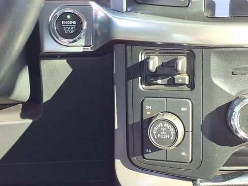 Used 2023 Ford F150 Lariat w/ FX4 Off-Road Package AWD/4WD image 15