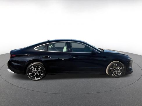 Used 2025 Hyundai Sonata SEL FWD image 16